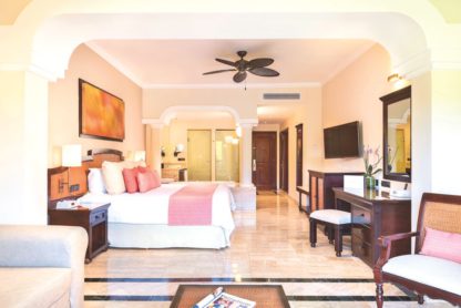 Grand Palladium White Sands Resort & Spa in Cancun