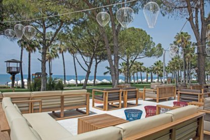 Acanthus & Cennet Barut Collection in Turkije