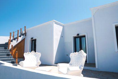 La Maltese Oia Luxury Suites in