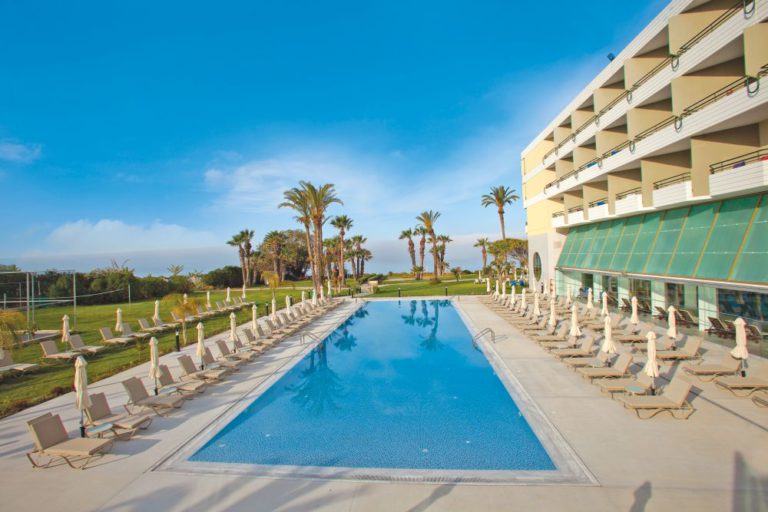 Louis Imperial Beach in Paphos, Cyprus - TUI Hotel 2023