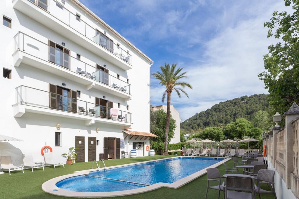 FERGUS Style Soller Beach