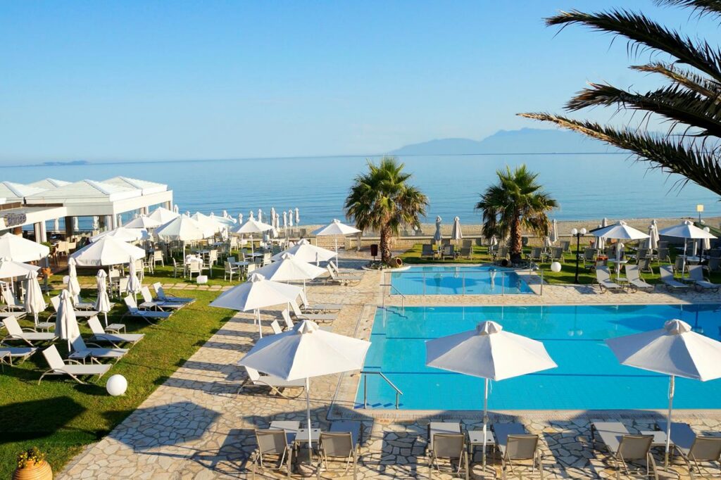 Aparthotel Acharavi Beach