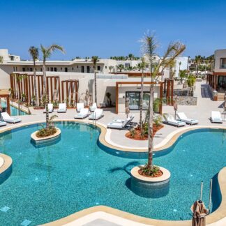 Noble Hotel & Suites