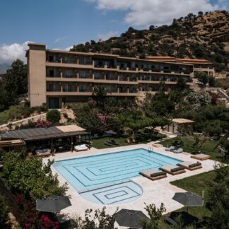 Paralos the Maxine Hotel