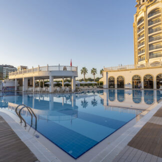 J'adore Deluxe Hotel & Spa