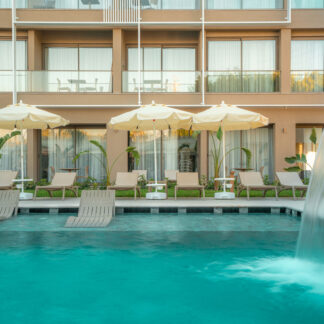 Prive Suite Side & Spa
