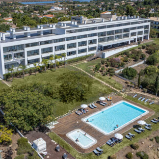 Pelican Alvor