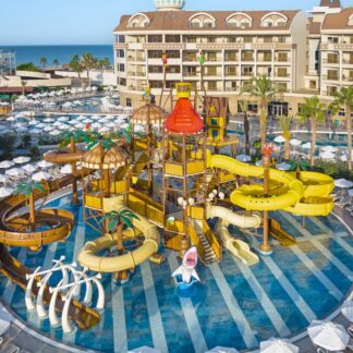Kirman Belazur Resort & Spa