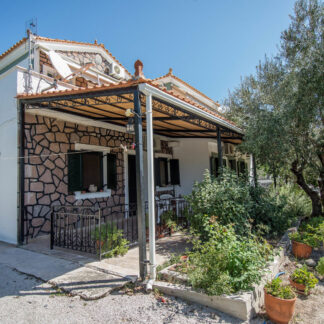 Elea Houses