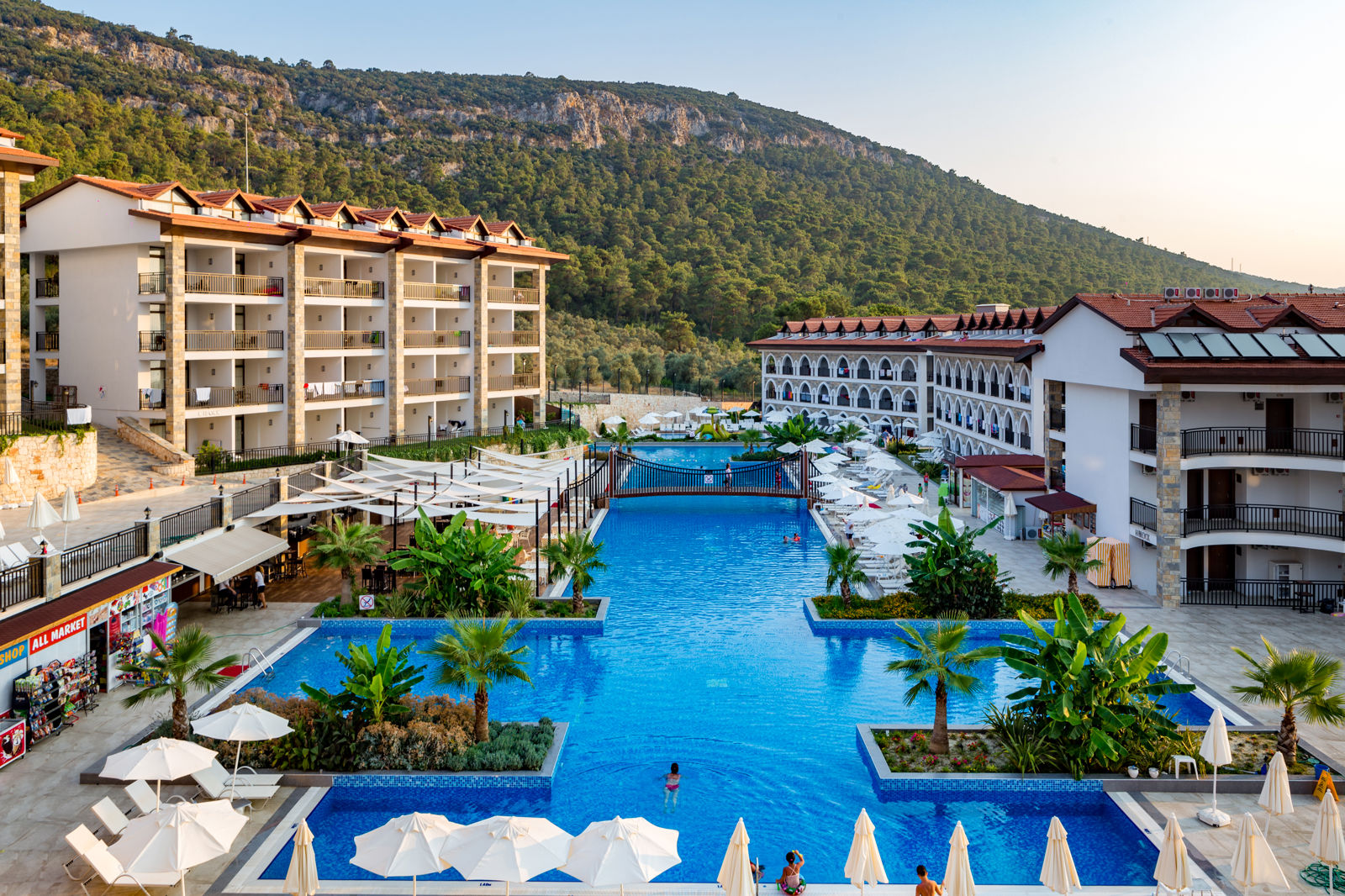 Ramada Resort Akbuk, foto 1