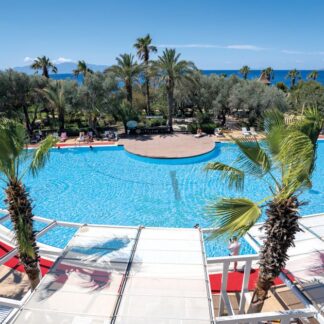 Latanya Park Resort