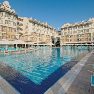 Side Aluna Hotel