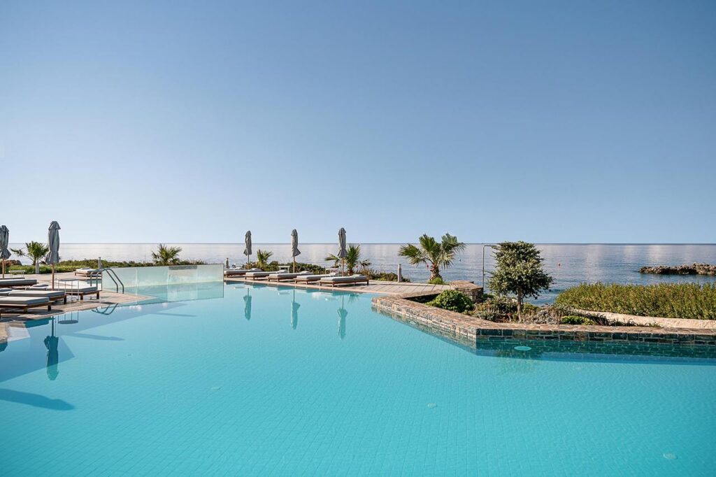 Kakkos Bay Resort
