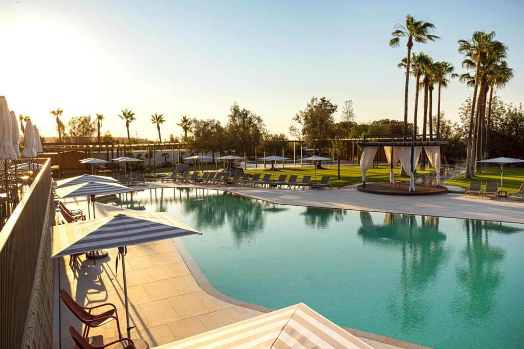 Ozadi Altura Beach Resort