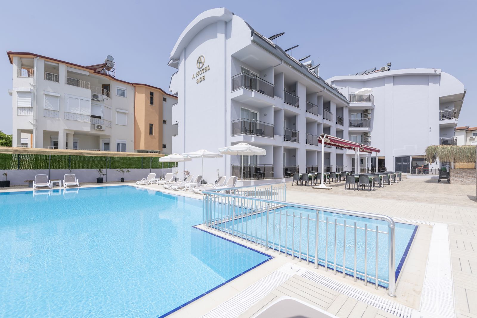 A Hotel Side, foto 1